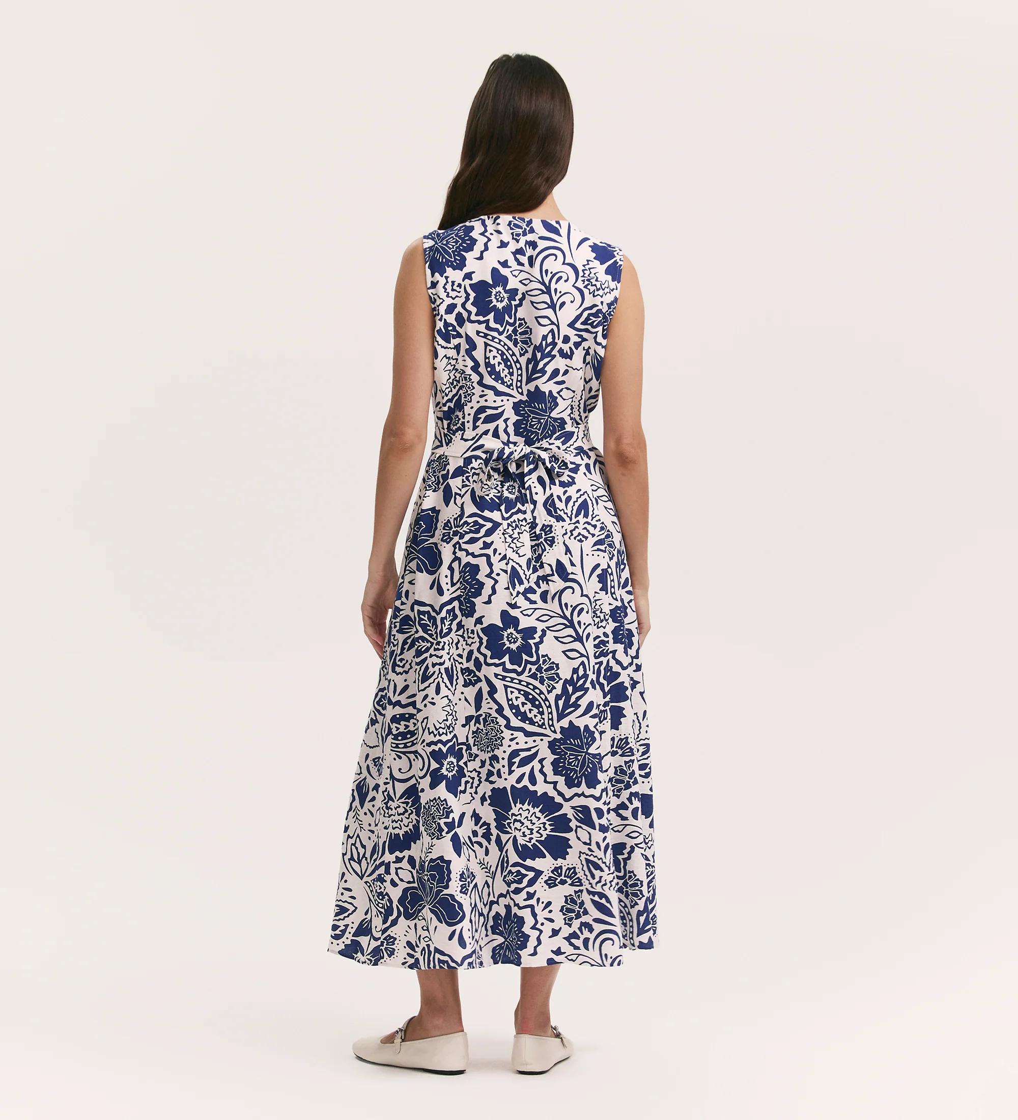 Aimee Navy Flower Button Through Sleeveless Midi Dress - Image 4