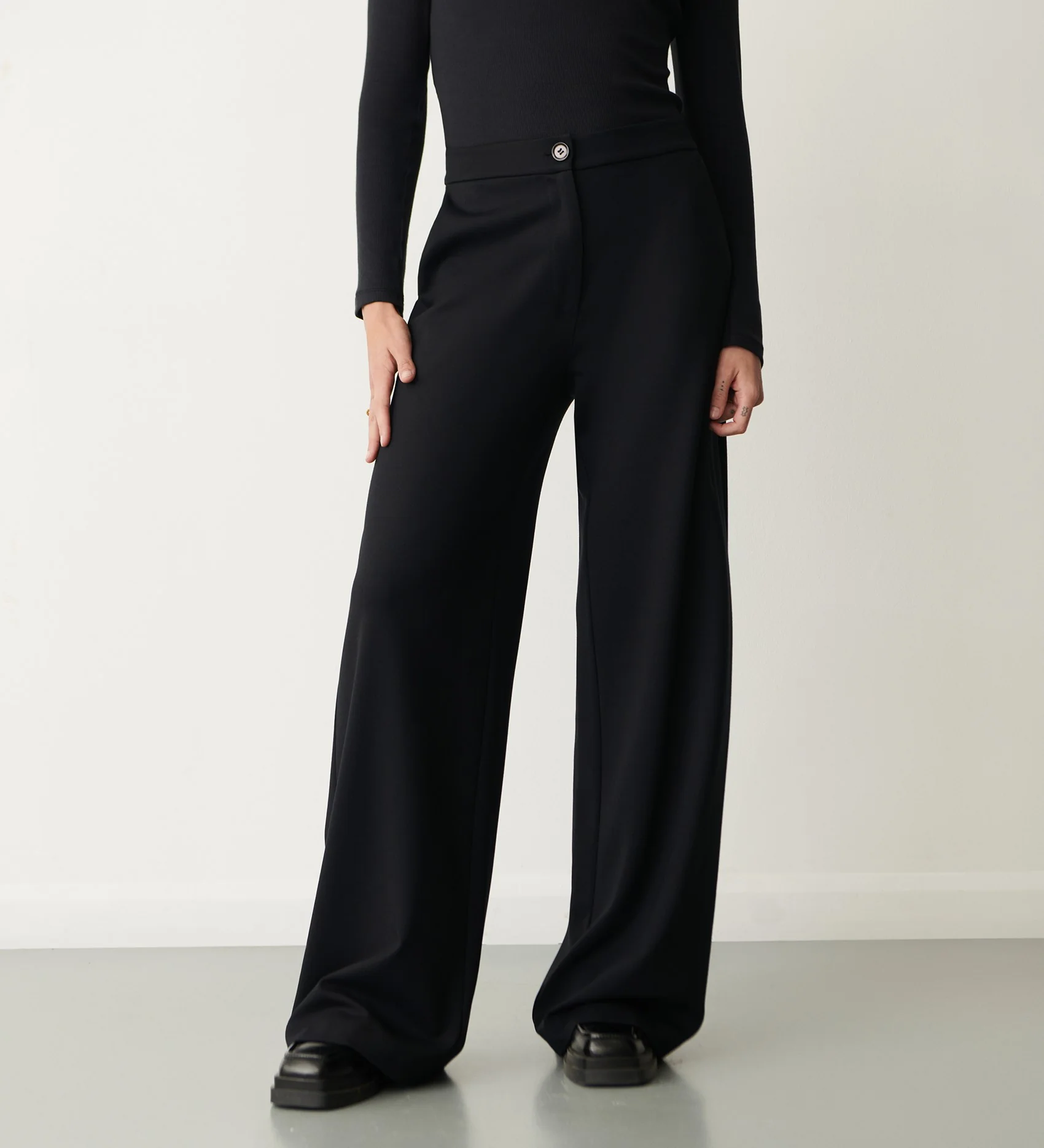 Frankie Black Wide Leg Trousers - Image 2