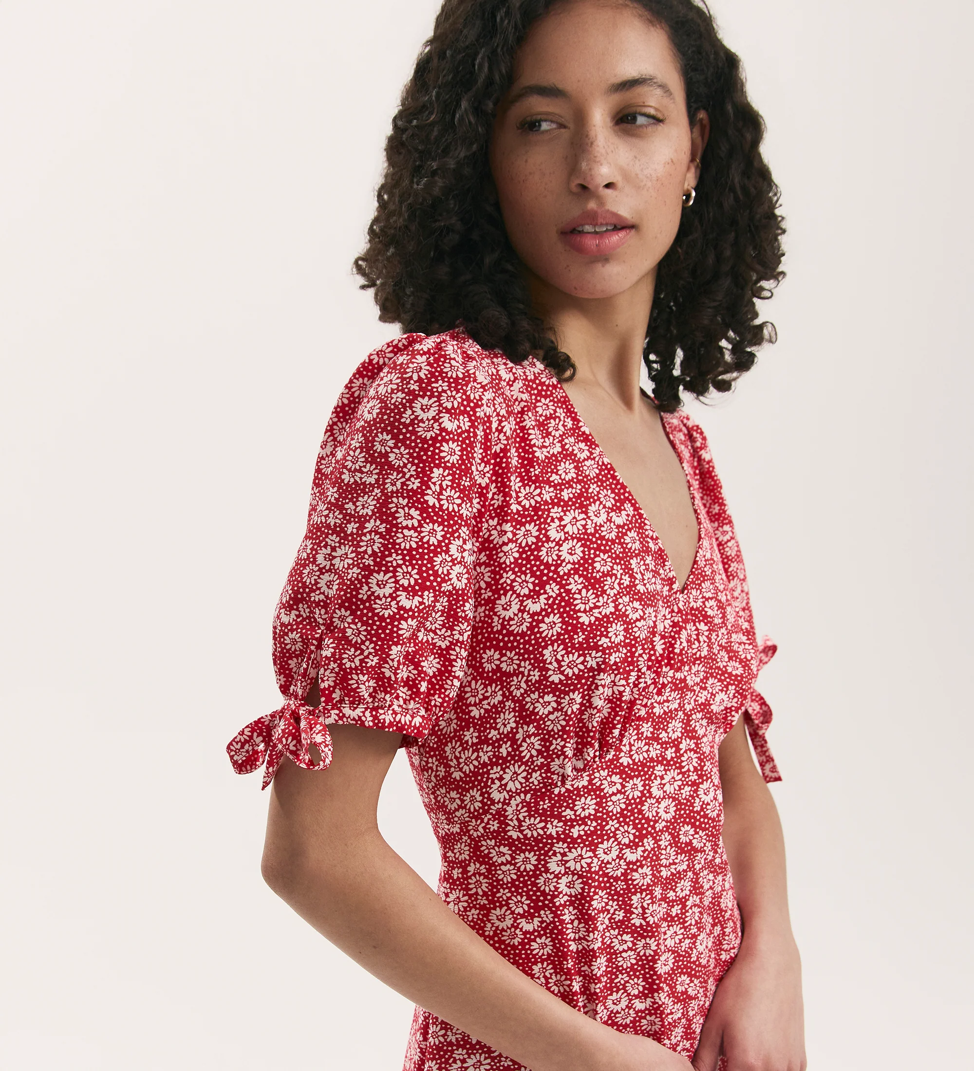 Gabriella Red Daisy Crepe Midi Tea Dress - Image 2