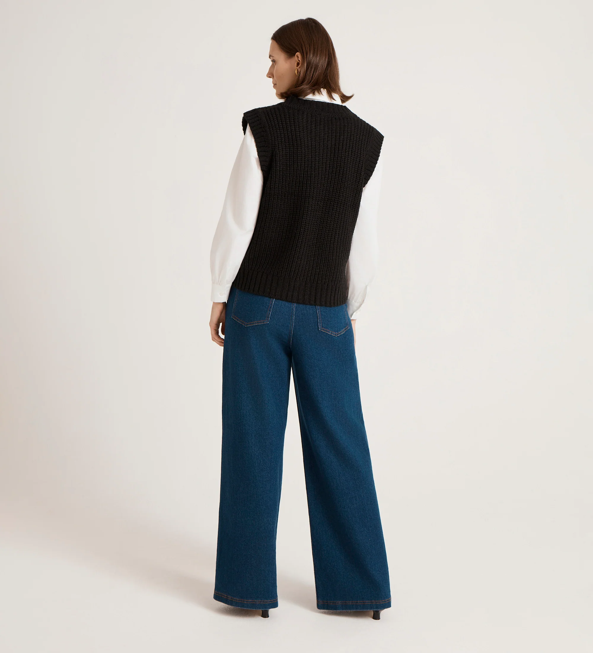 Janette Black Knitted Vest - Image 4