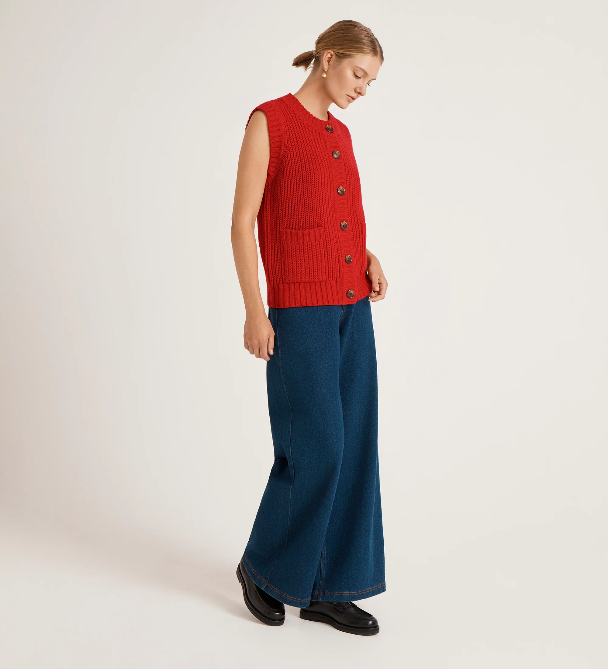 Janette Red Knitted Vest - Image 3