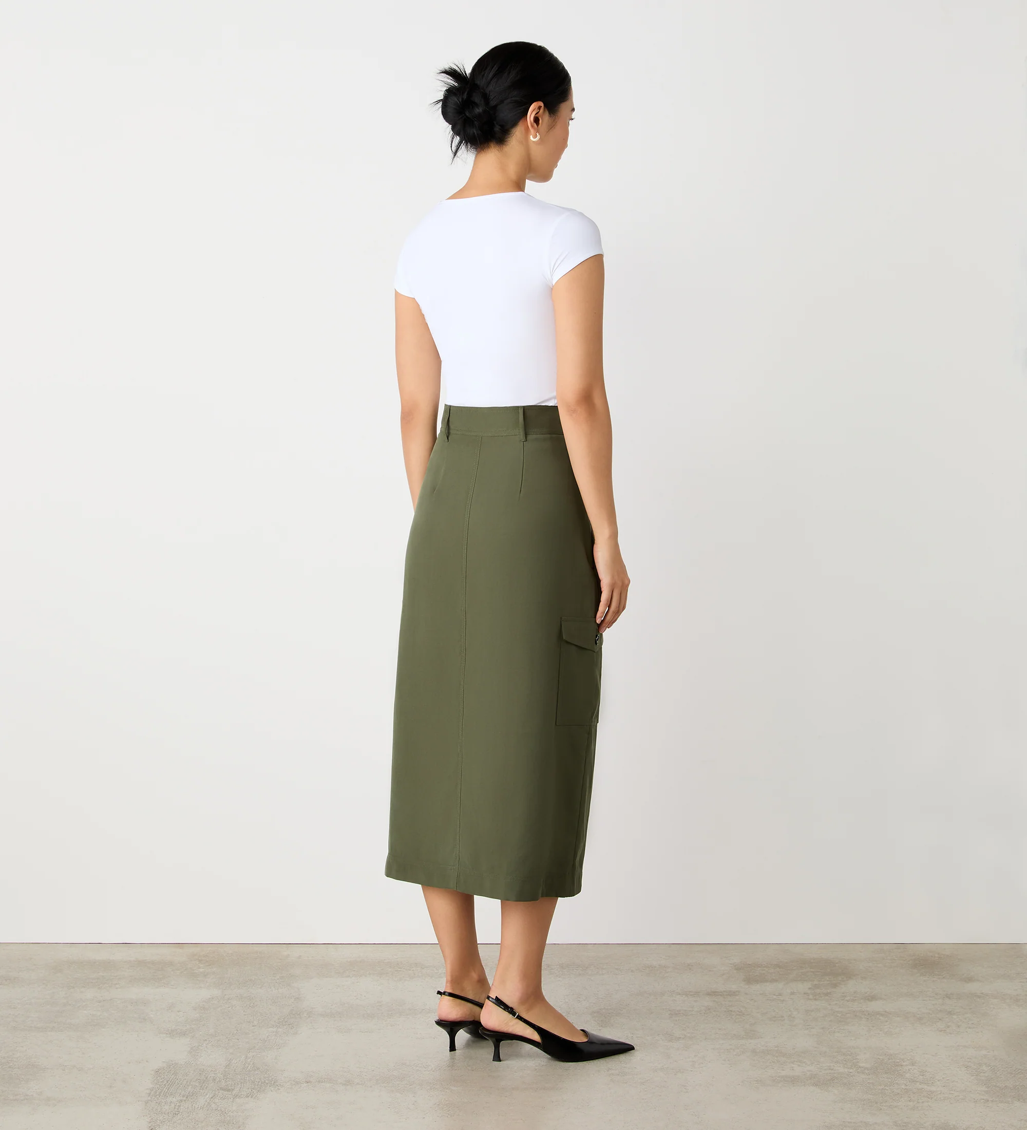 Juliette Khaki Cargo Midi Skirt - Image 4