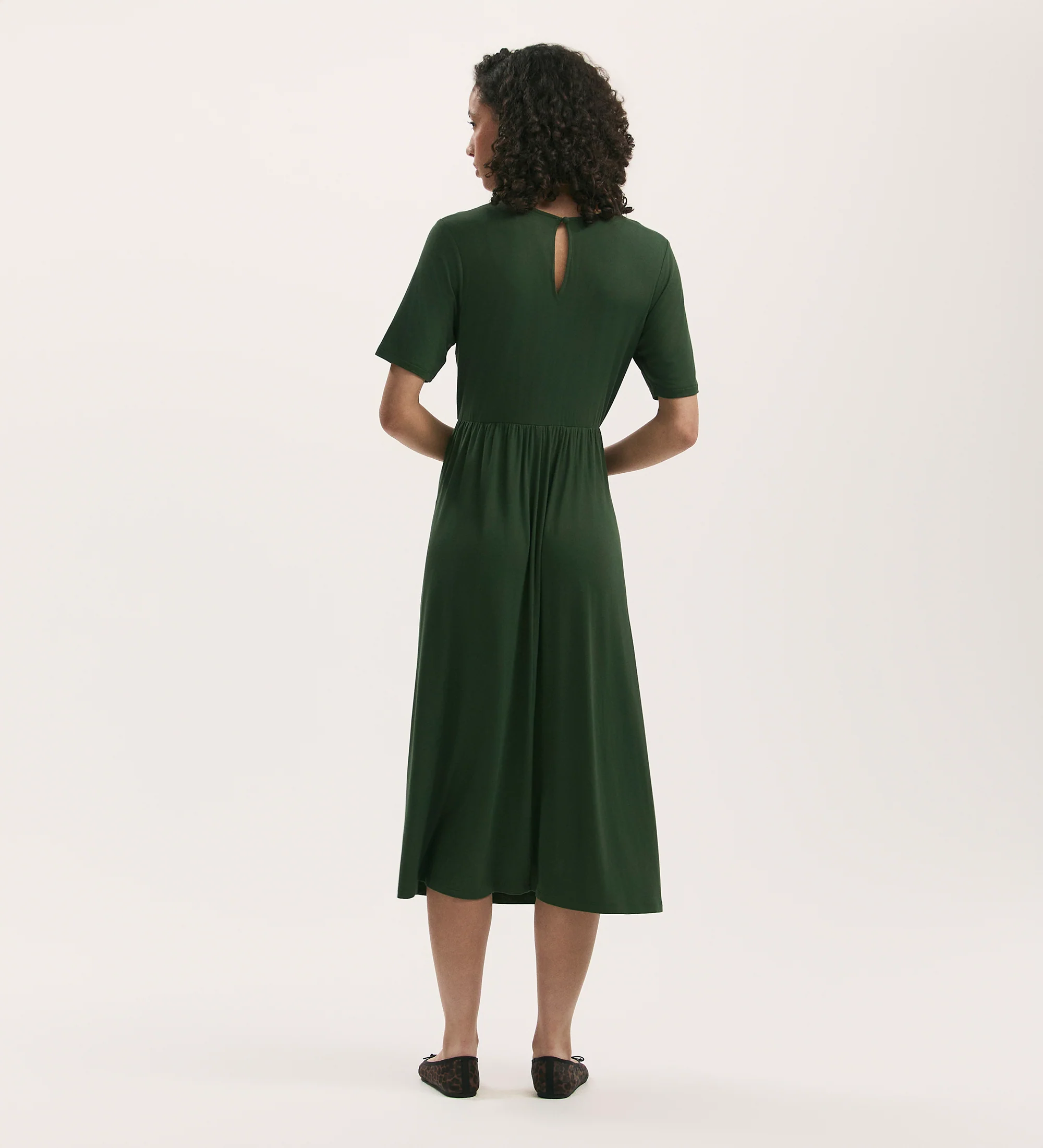 Kathryn Khaki Jersey Midi T-Shirt Dress - Image 4