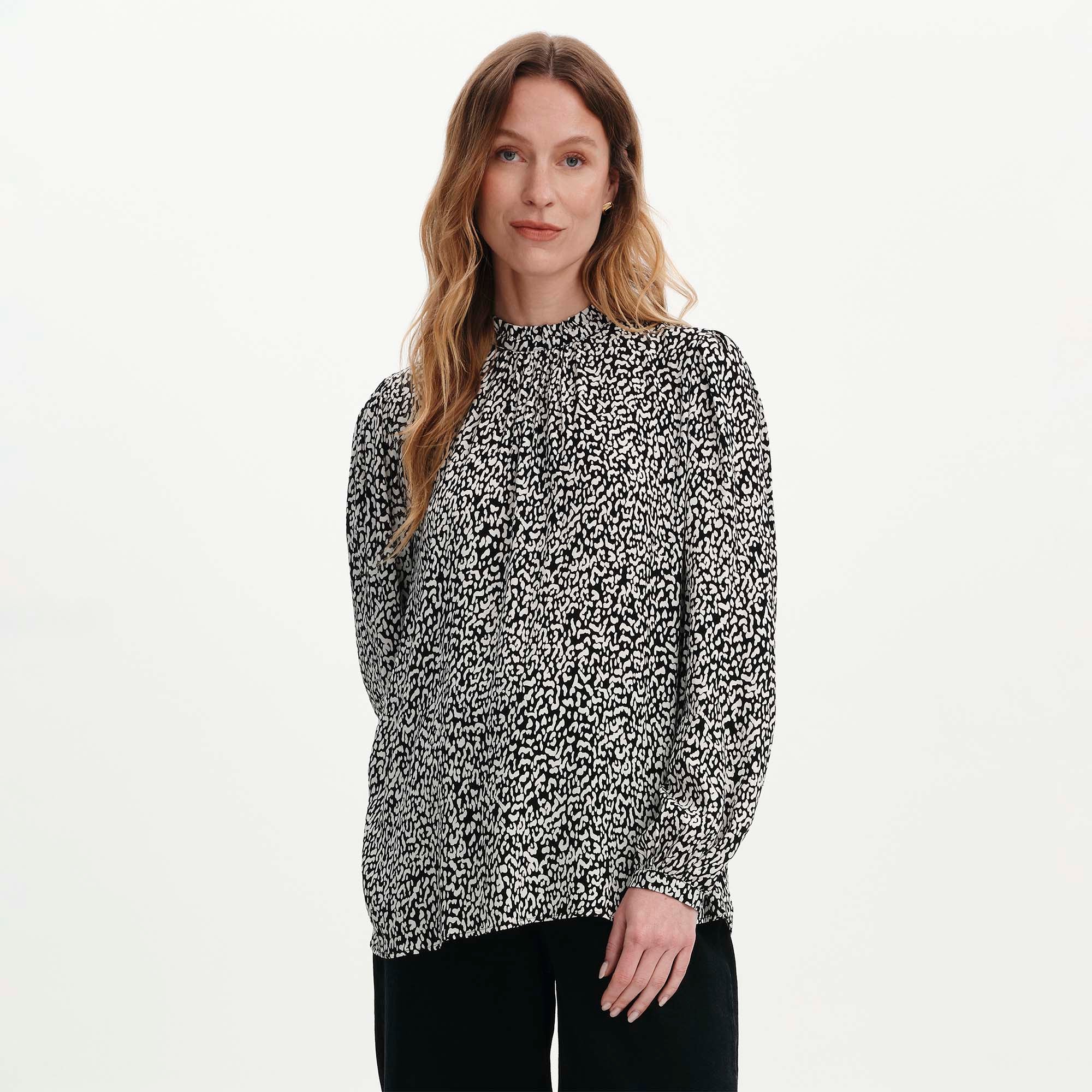 Keira Black Leopard Crepe Top - Image 3
