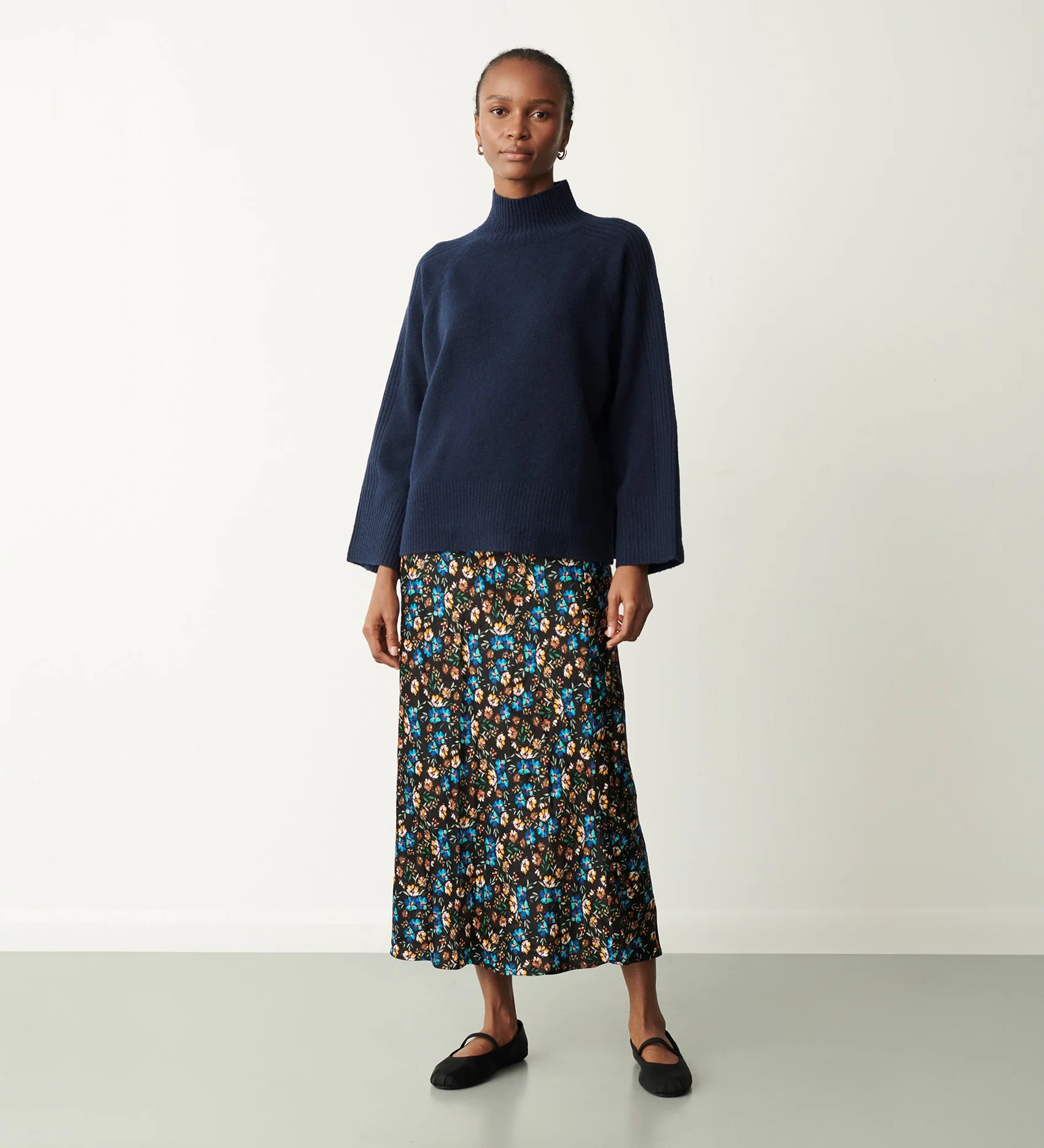 Mandy Ditsy Floral Midi Skirt - Image 3