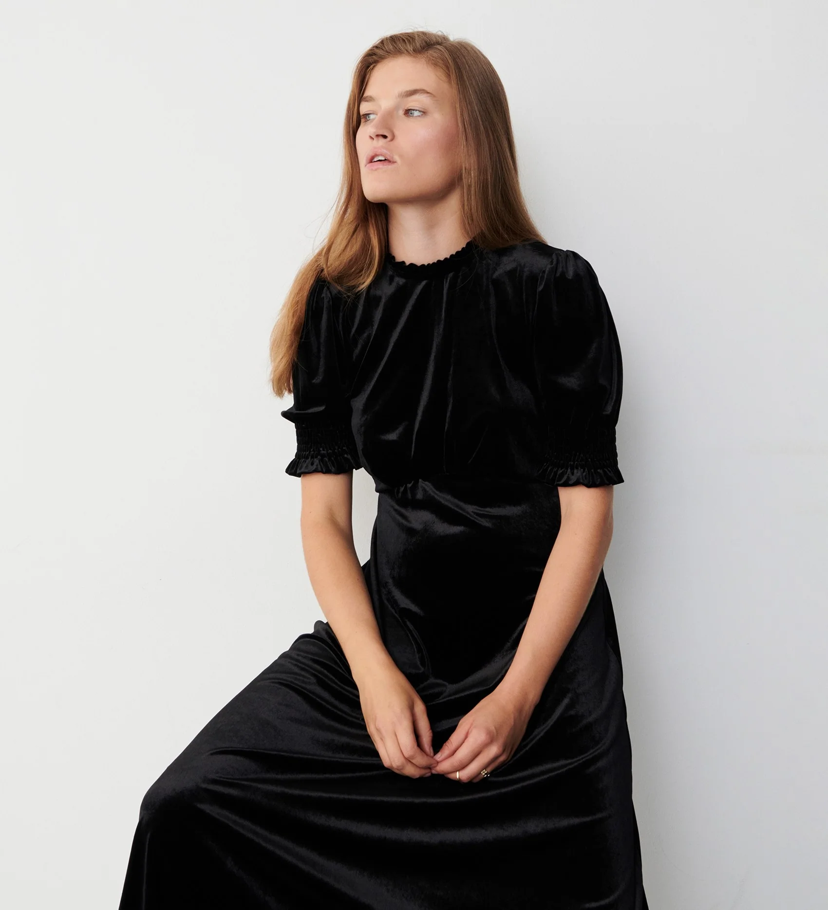Marina Black Velvet Midi Dress - Image 3