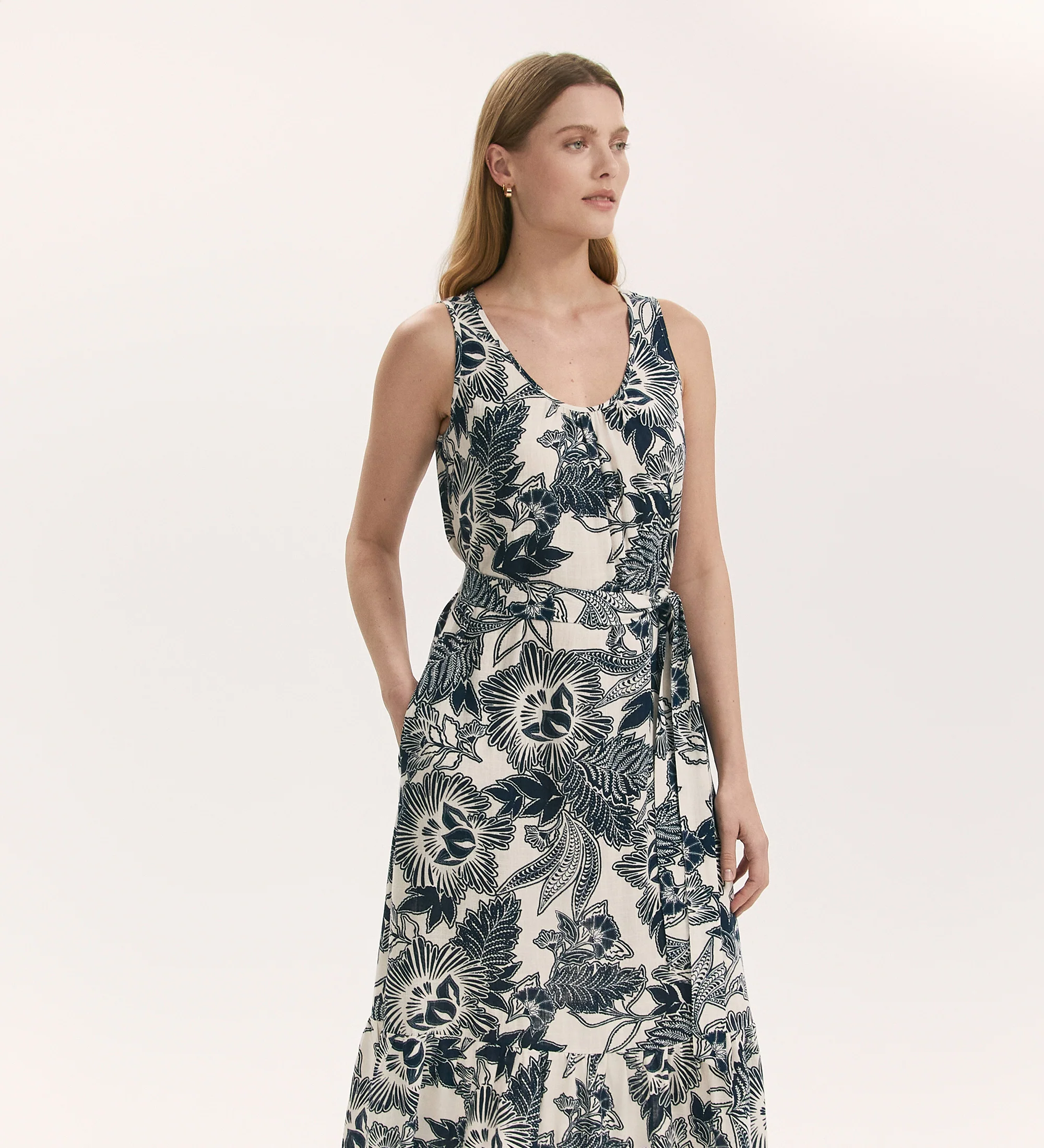 Marta Navy Flower Linen Blend Sleeveless Midi Dress - Image 3