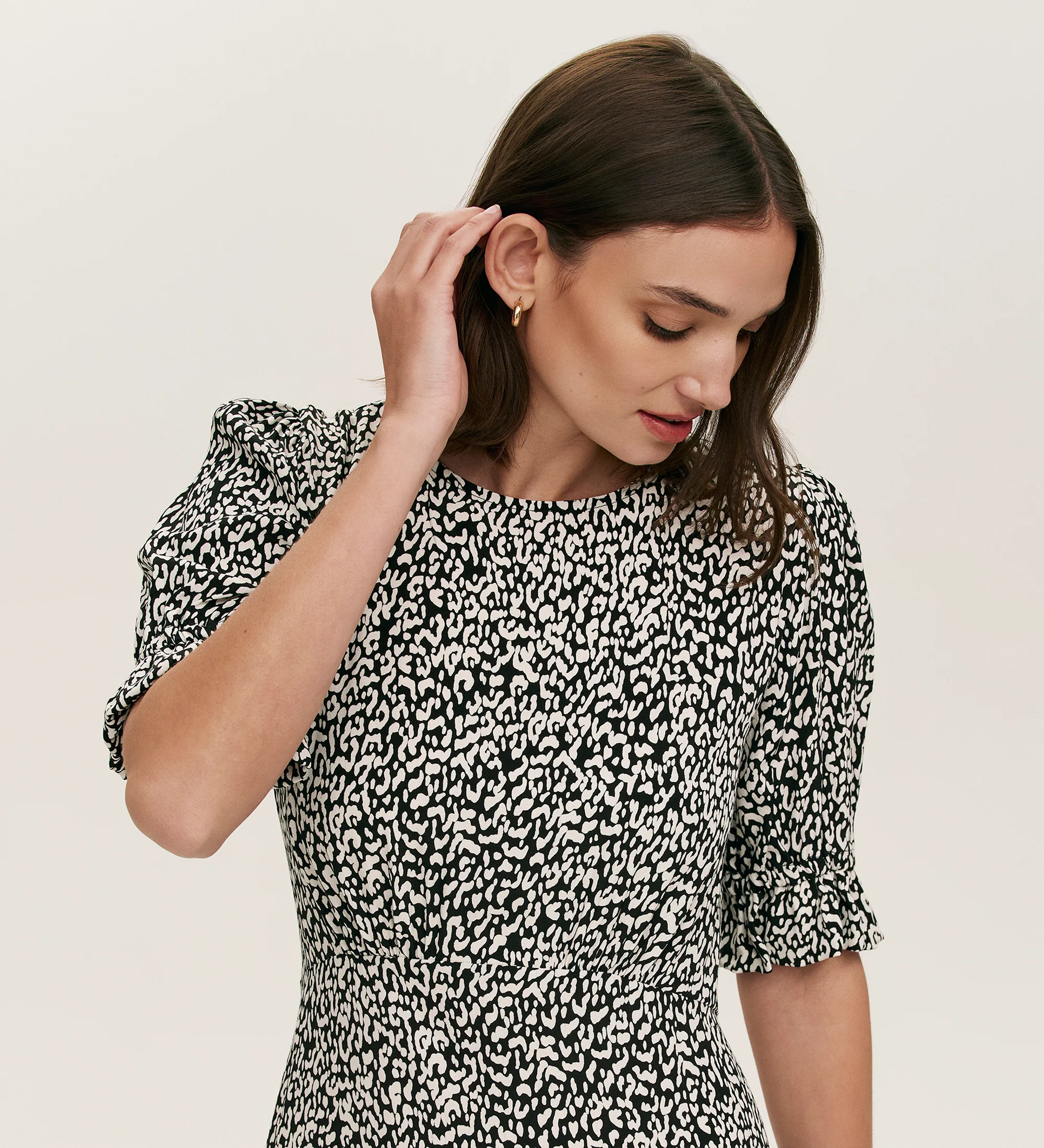Mela Black Leopard Crepe Midi Tea Dress - Image 3