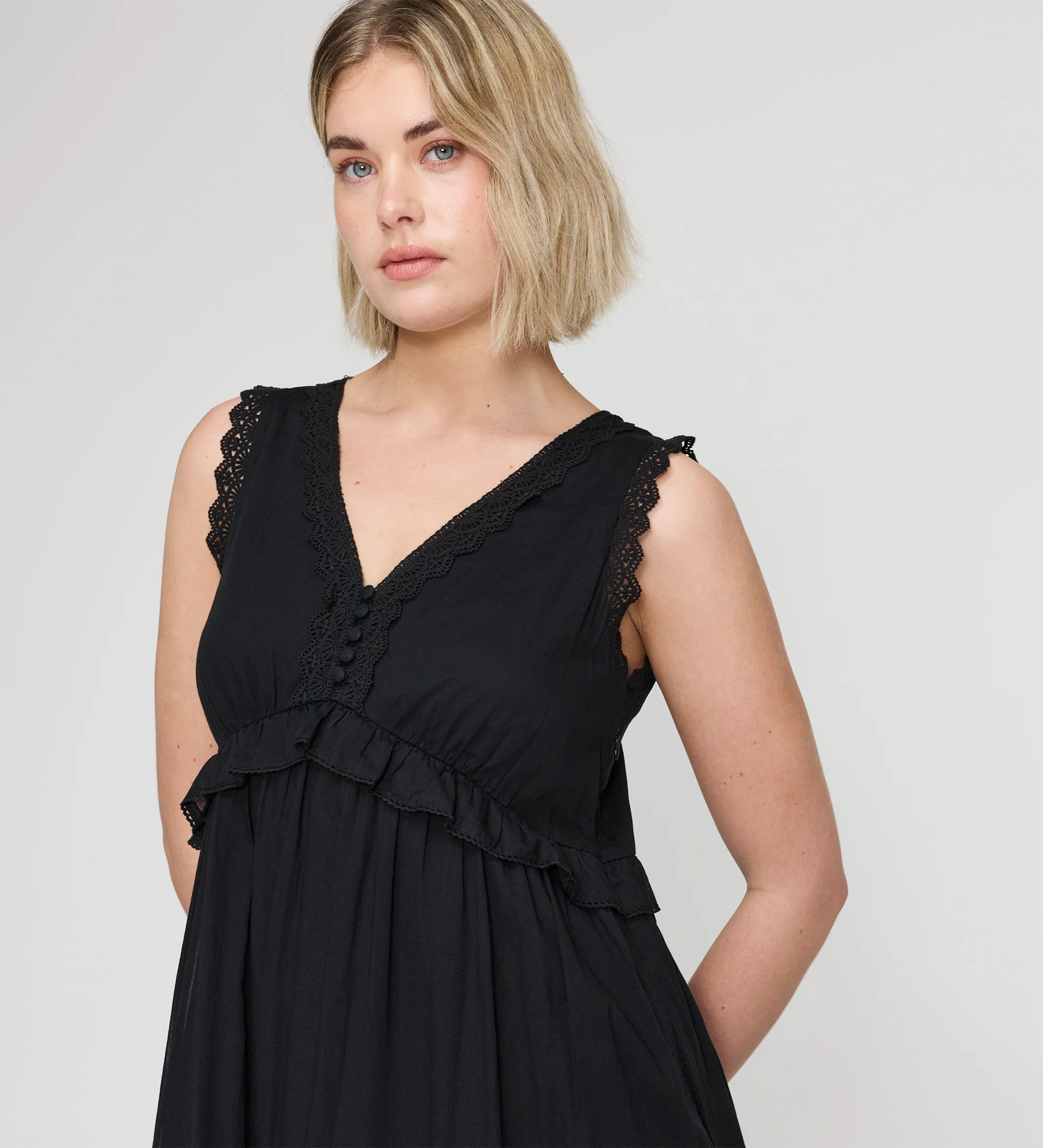 Myriam Black Lace Sleeveless Tiered Cotton Midi Dress - Image 2