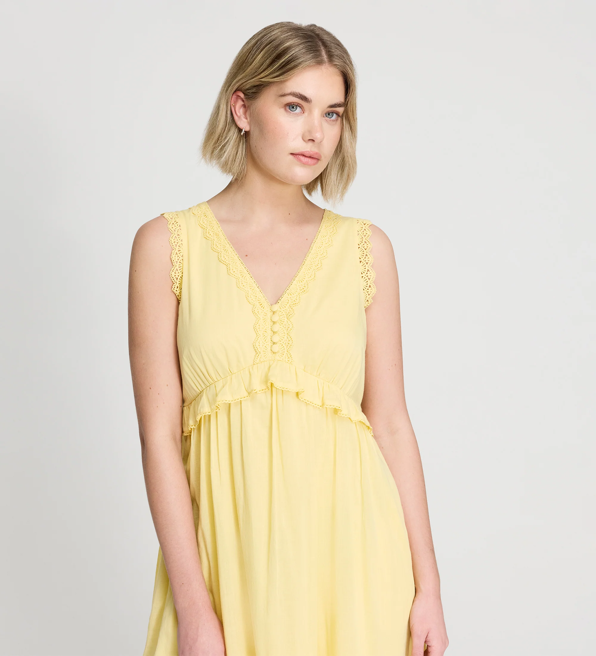 Myriam Yellow Lace Sleeveless Tiered Cotton Midi Dress - Image 3
