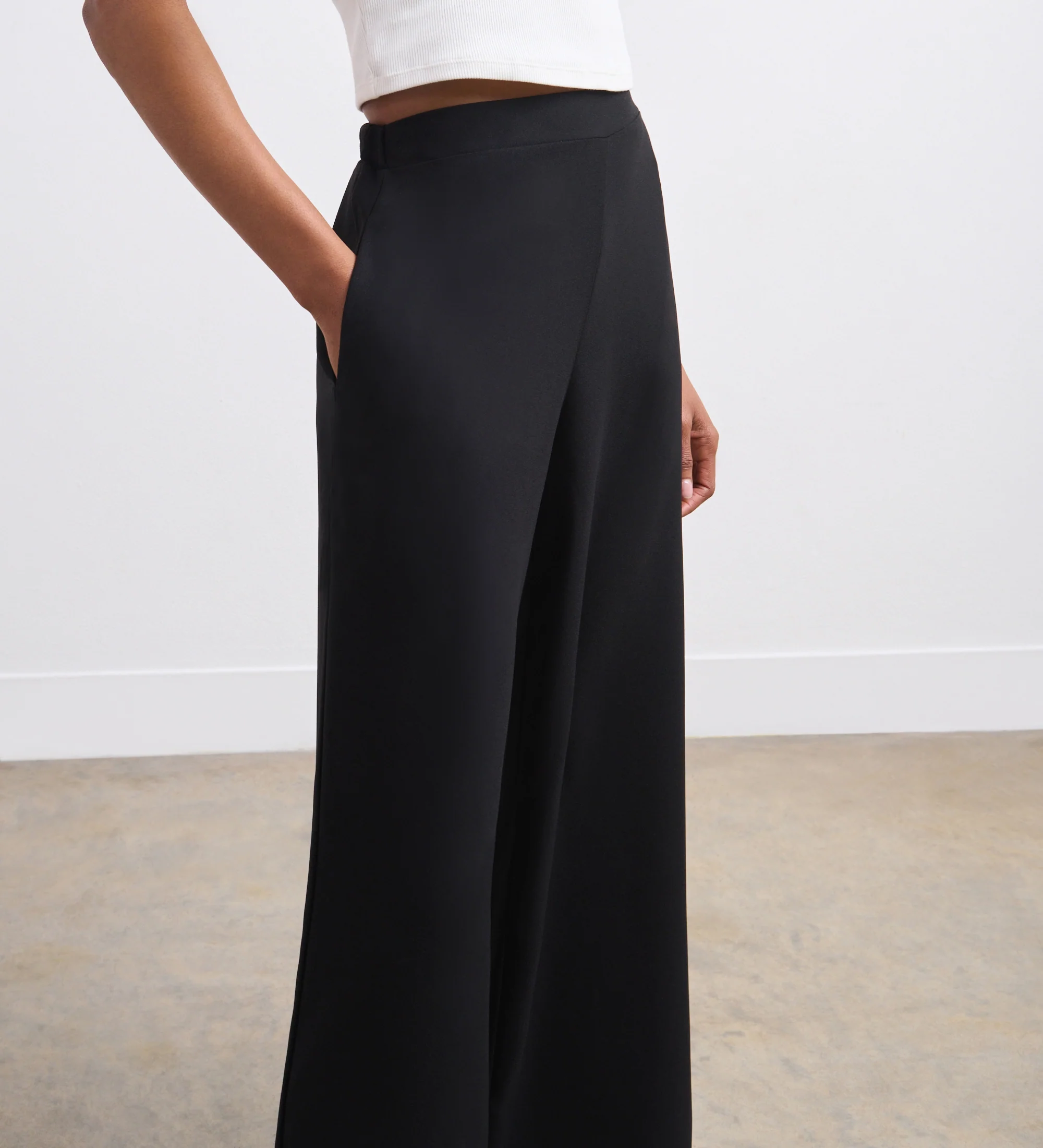 Nat Black Crepe Wide Leg Trousers - Image 3