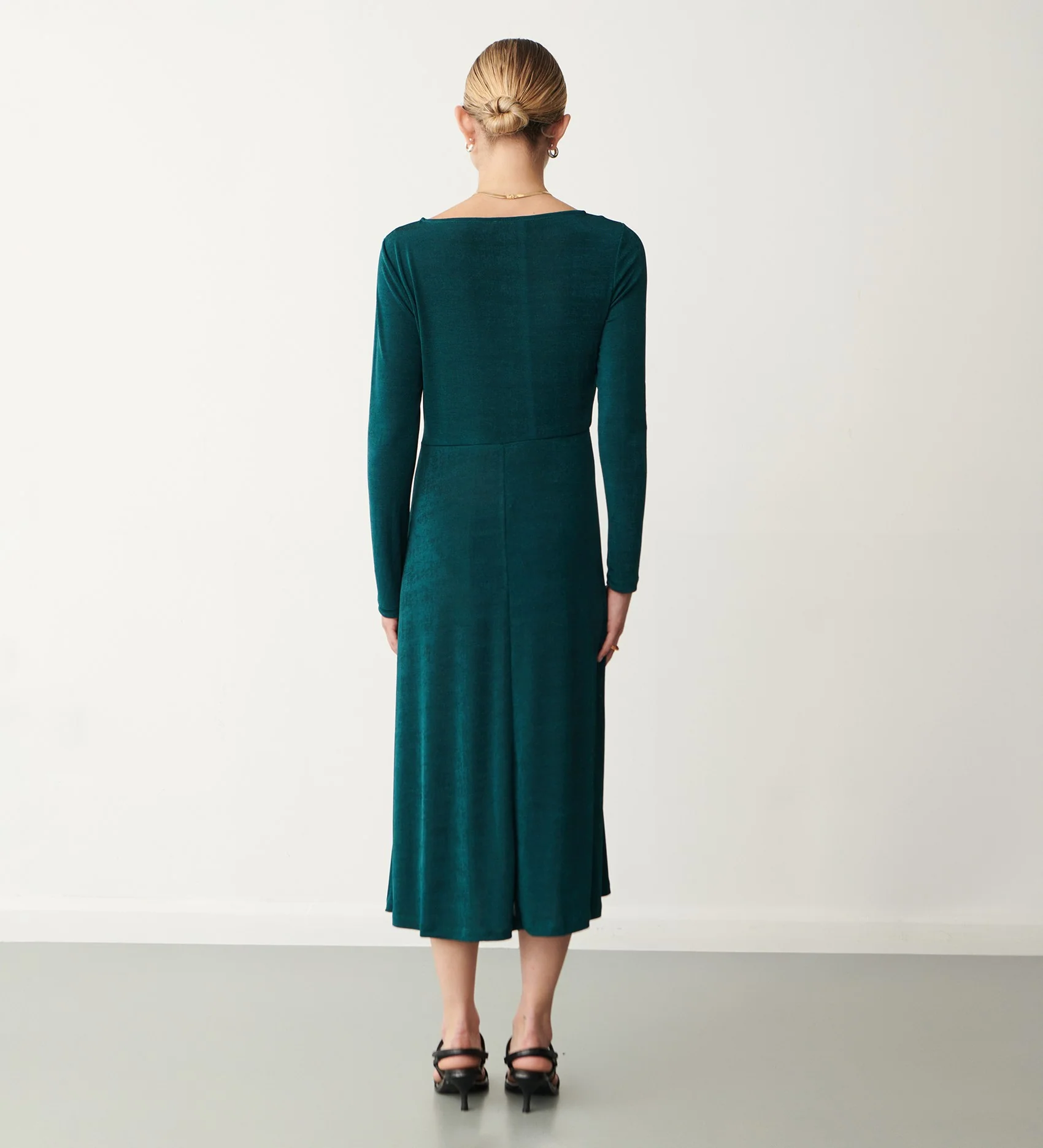 Nyra Green Jersey Midi Dress - Image 5