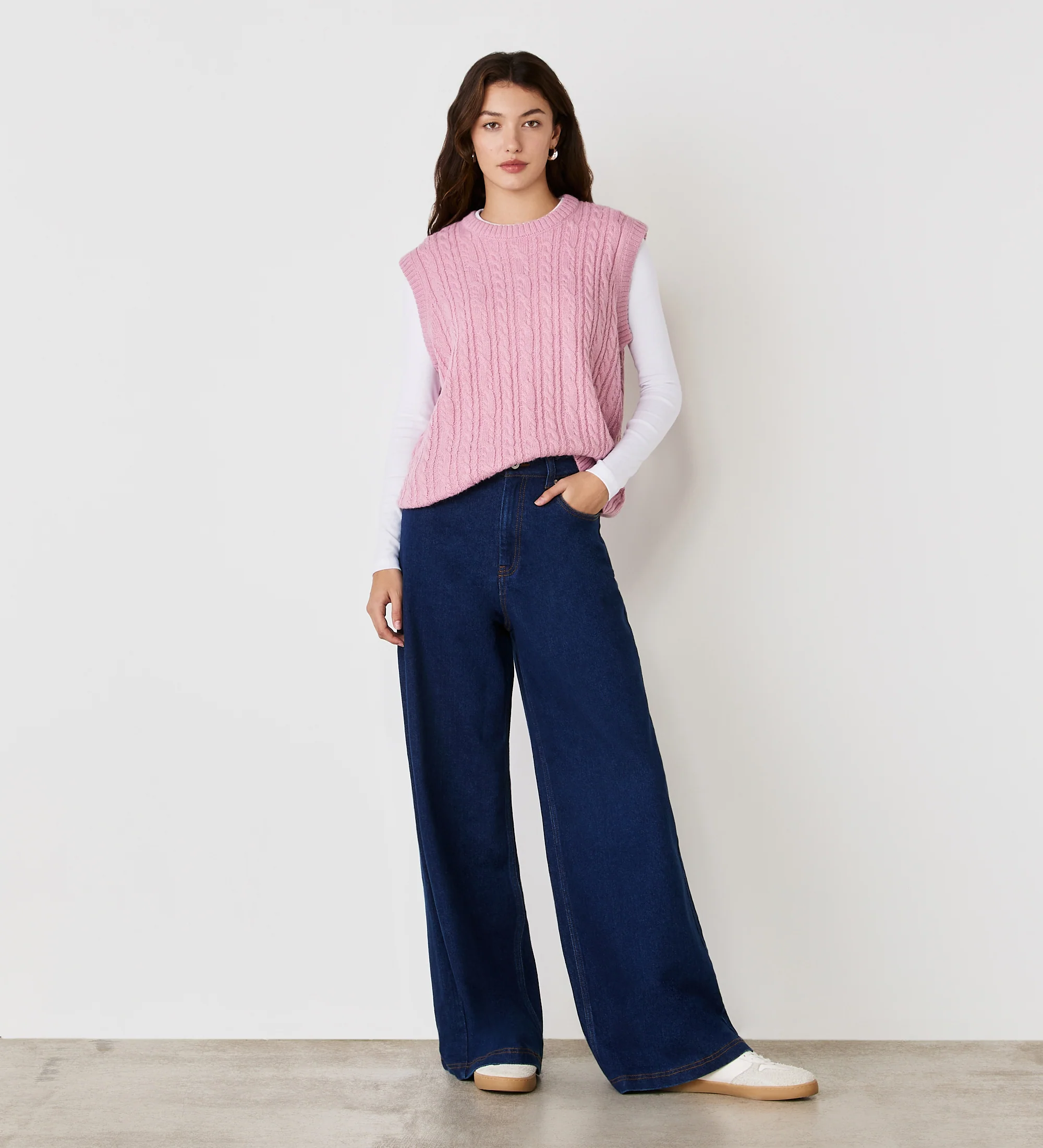 Primrose Pale Pink Crew Neck Knitted Vest - Image 2