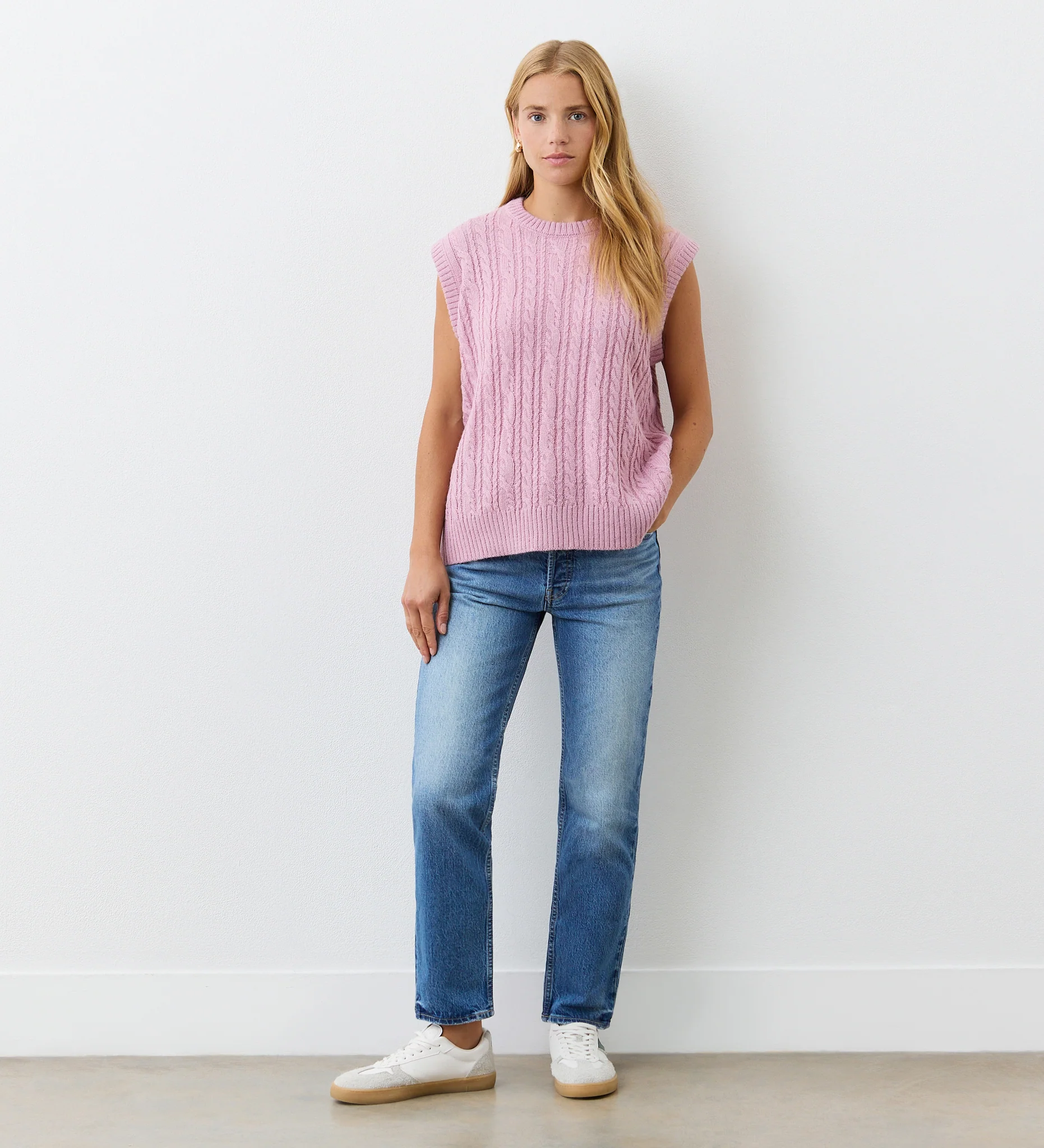 Primrose Pale Pink Crew Neck Knitted Vest - Image 3
