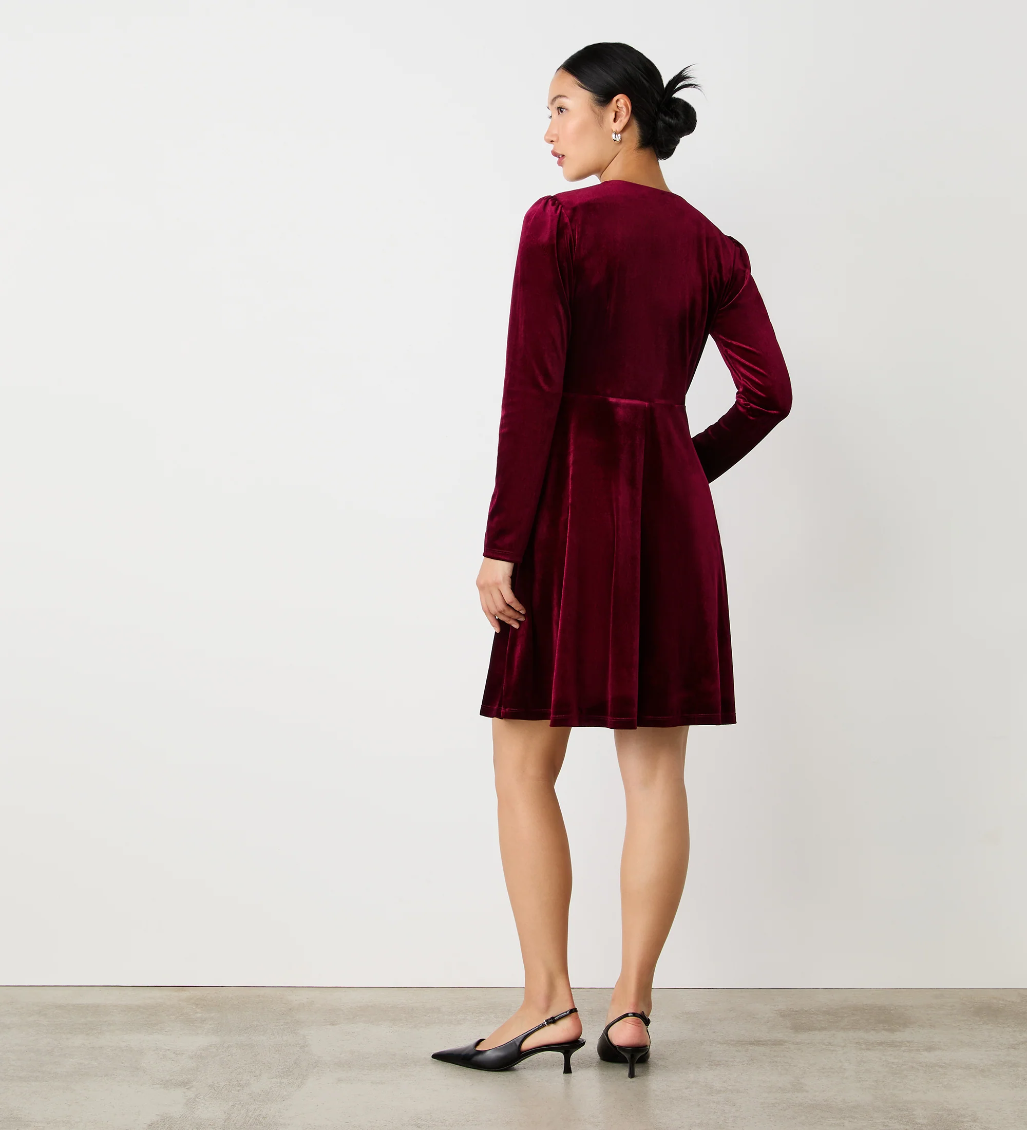 Rae Burgundy Velvet Knee Length Dress - Image 4