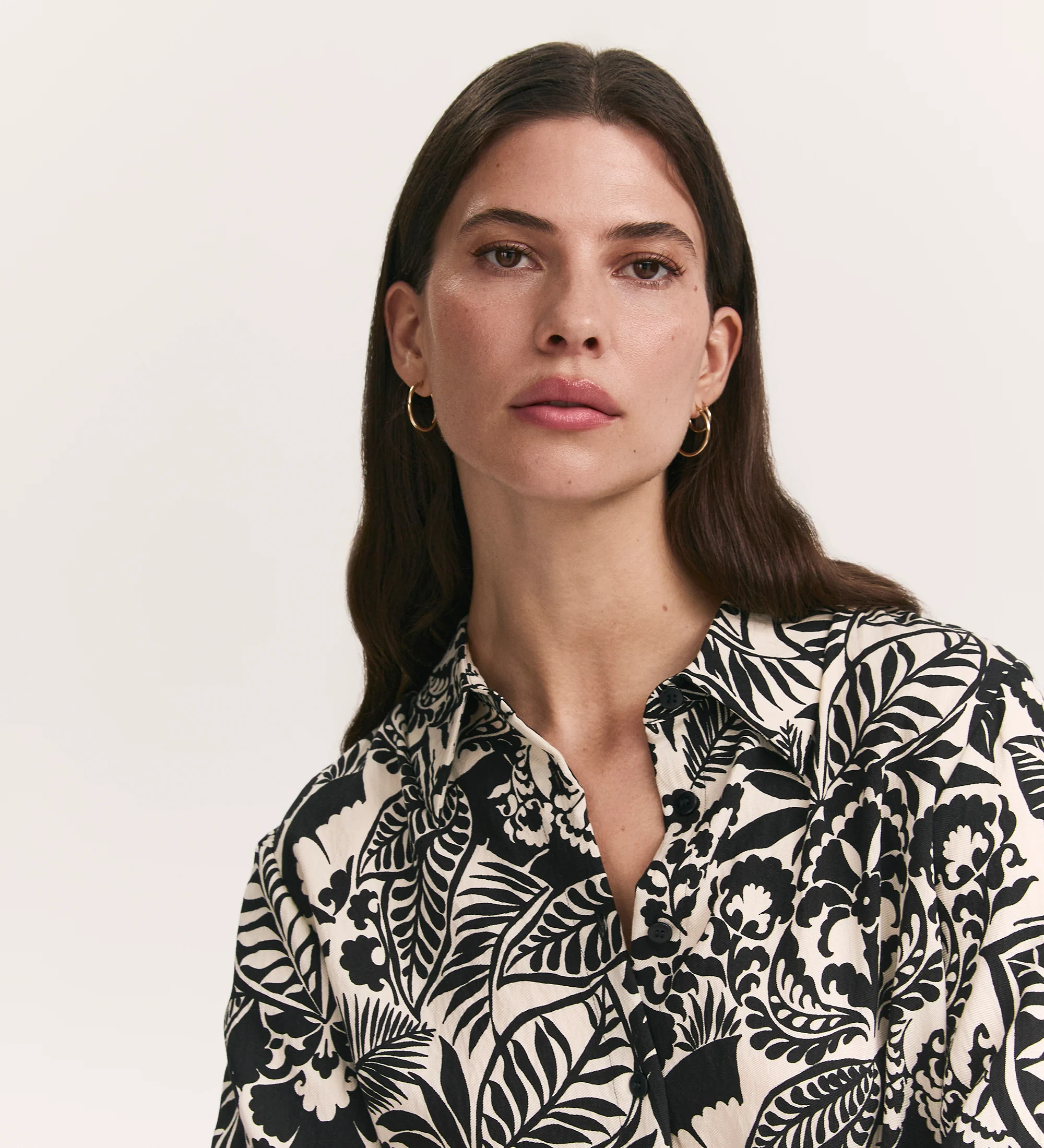 Roma Black Border Leaf Button Through Shirt - Image 3