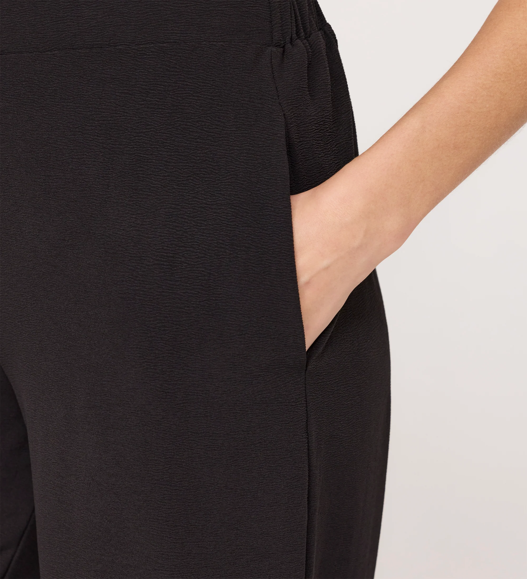 Simone Black Crepe Wide Leg Trousers - Image 3
