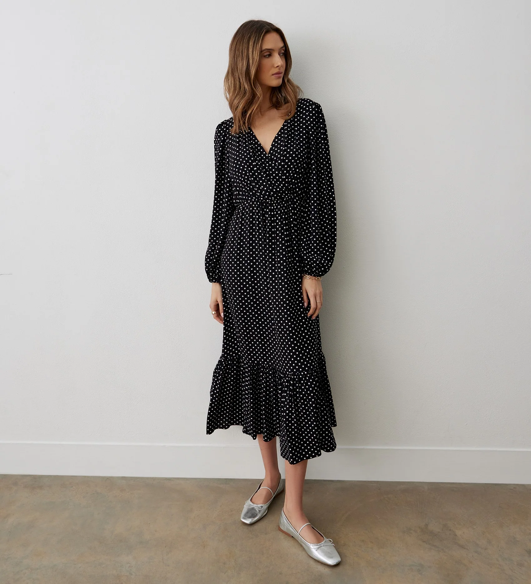 Suzie Black Polka Dot Midi Dress - Image 3