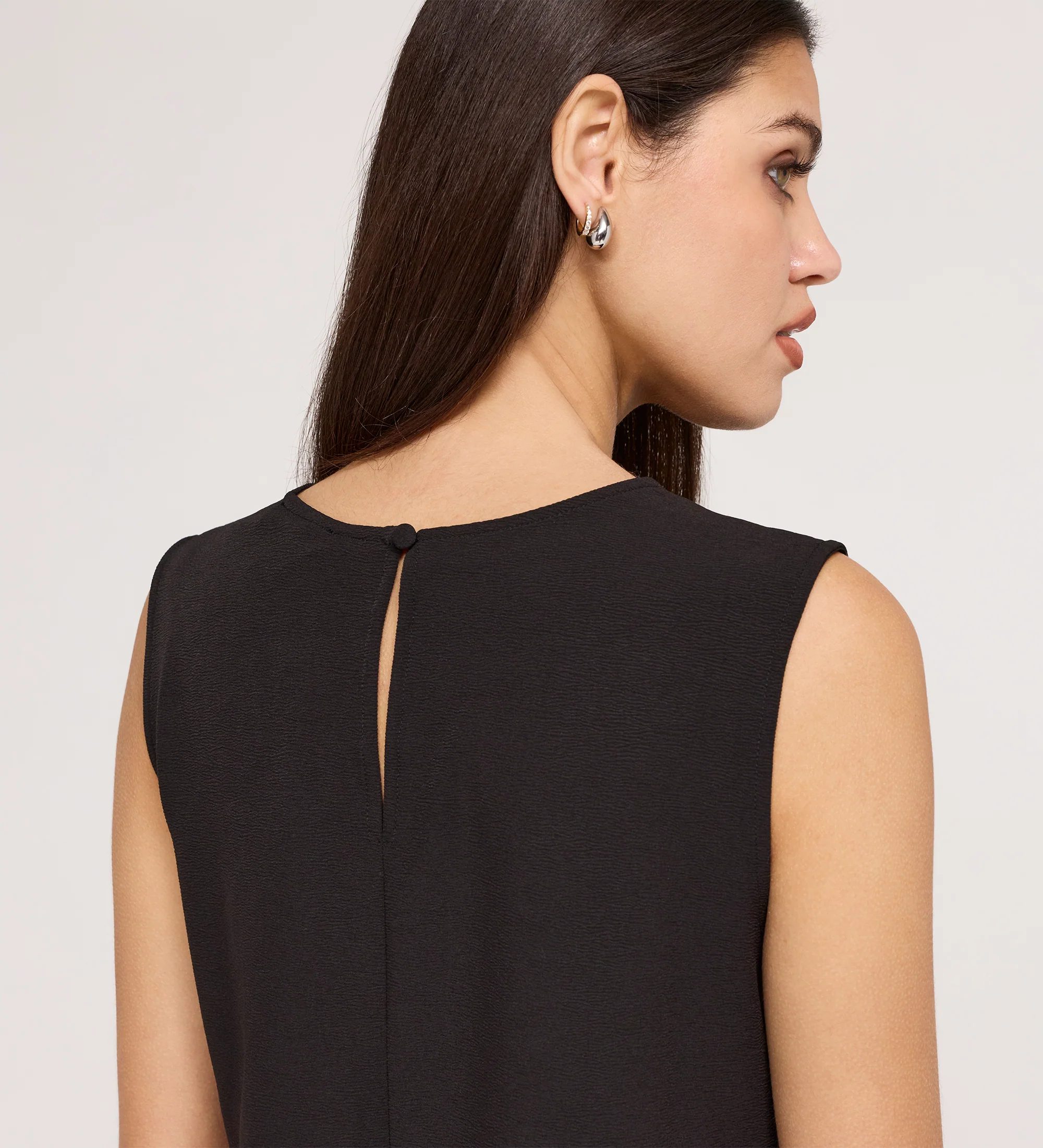 Vallie Black Round Neck Vest - Image 5