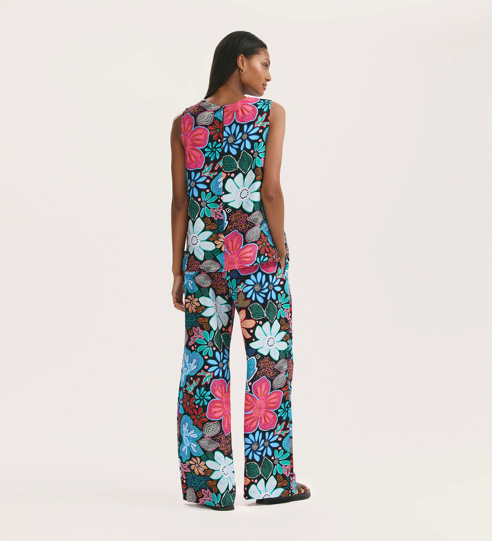 Vallie Blue Floral Sleeveless Shell Top - Image 5