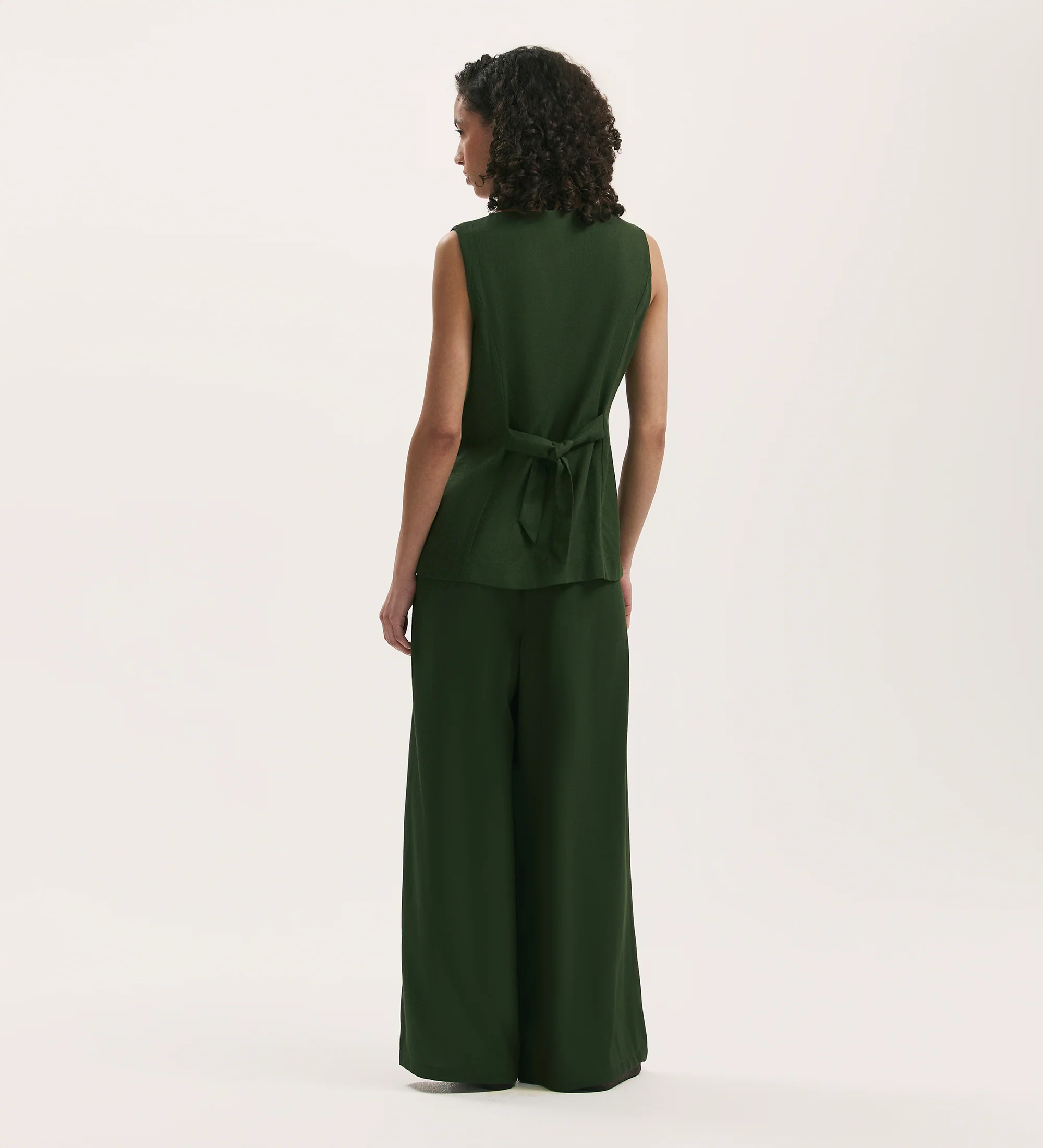 Vanetia Dark Khaki Linen Blend Waistcoat - Image 4